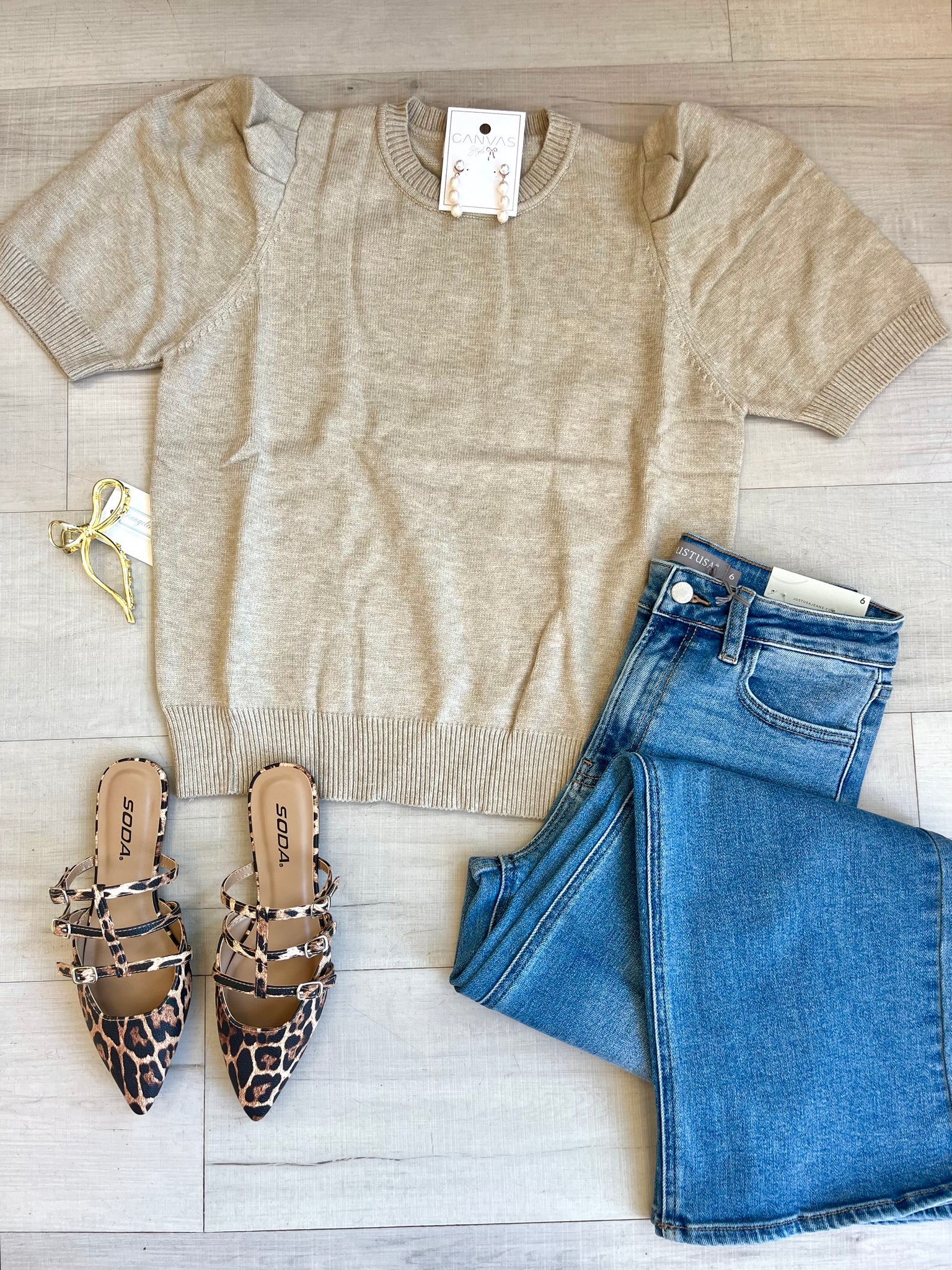 Darci SS Sweater Taupe