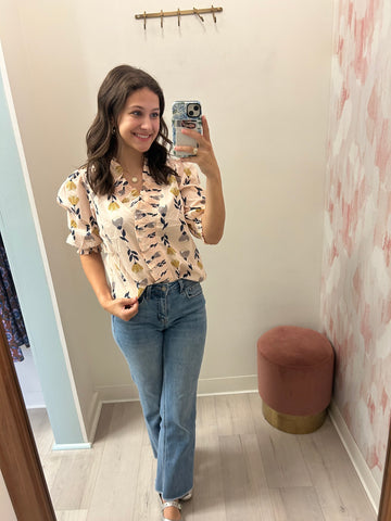 Caylin Floral Ruffle Trim Top Crm