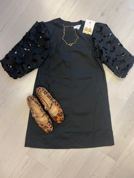 Eyelet Detail Slv Dress Blk