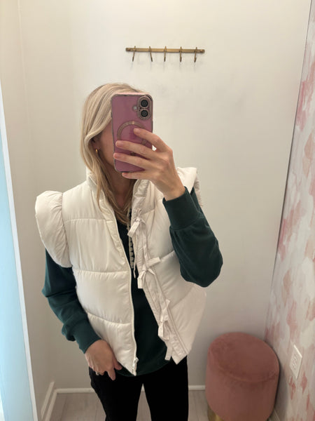 Bow Puffer Vest Dove White