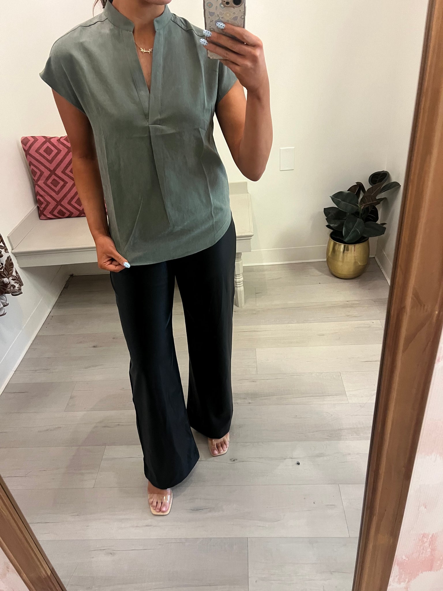 Matte Drop Sholder Blouse Olive Gr