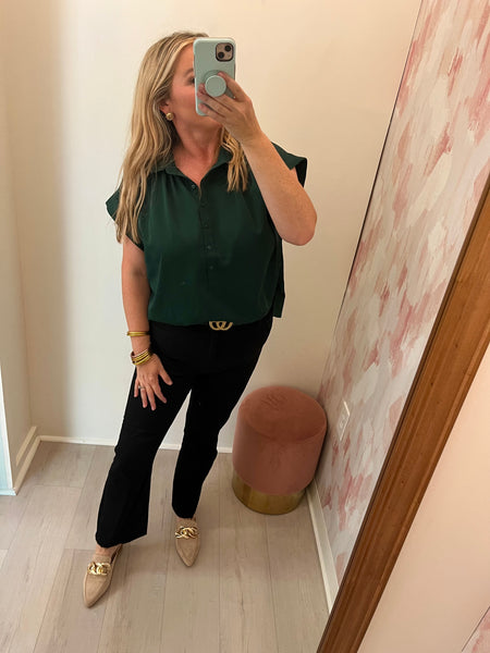 AOS Linden Crop Flare Black