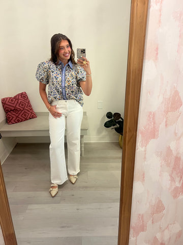 Medallion Puff Sleeve Top