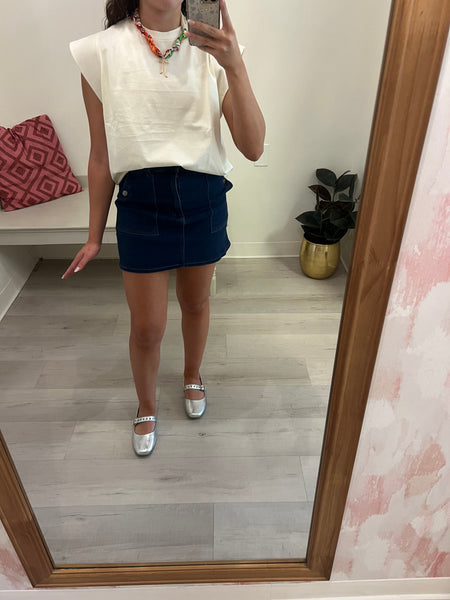 Perfect Basic Sleeveless Top Creme