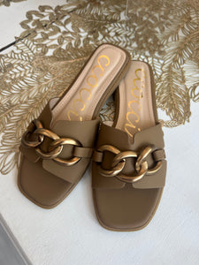 Baylor Matte Chain Detail Sandal Tan