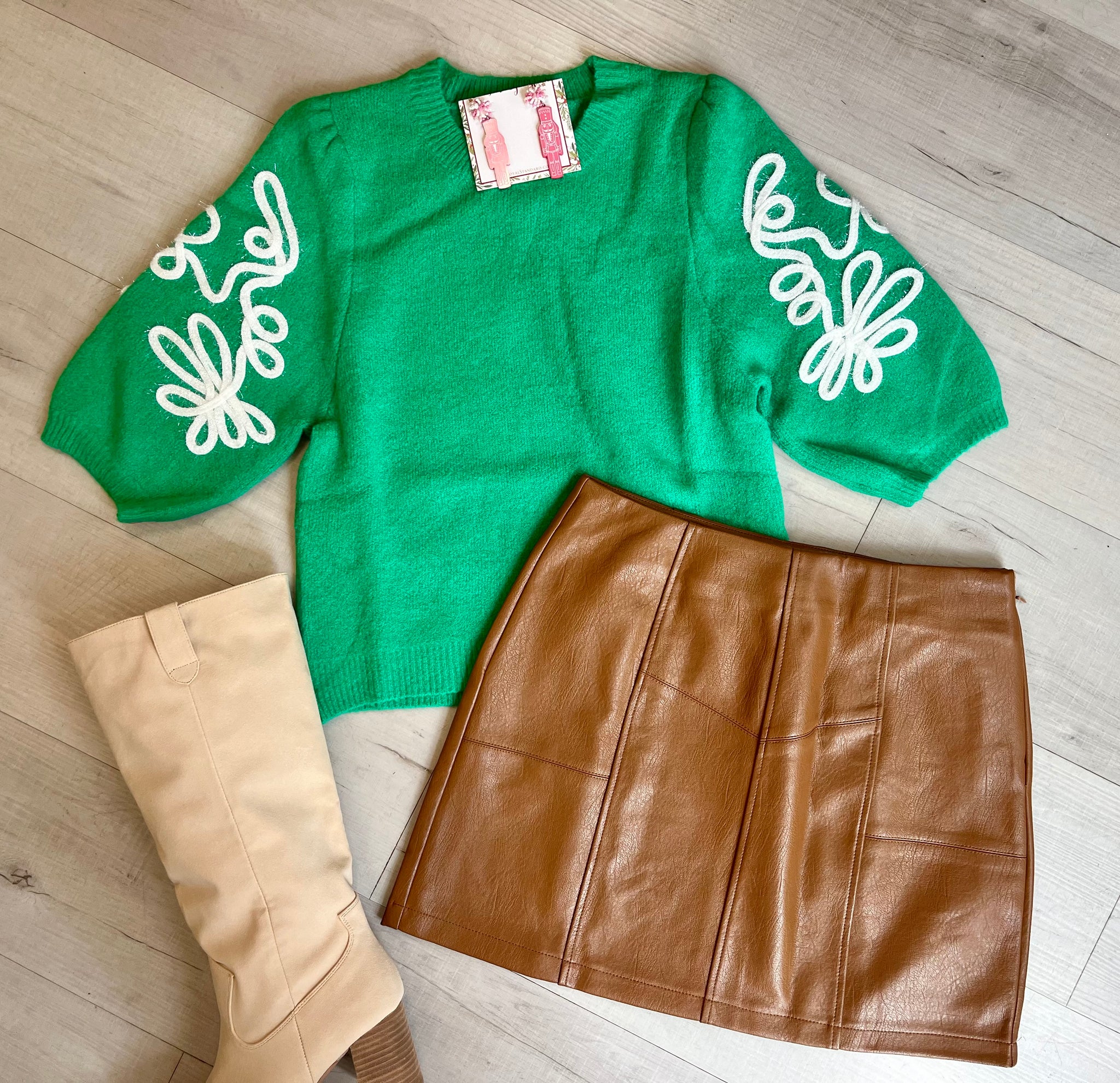 Holiday Green Embroidered Slv Top