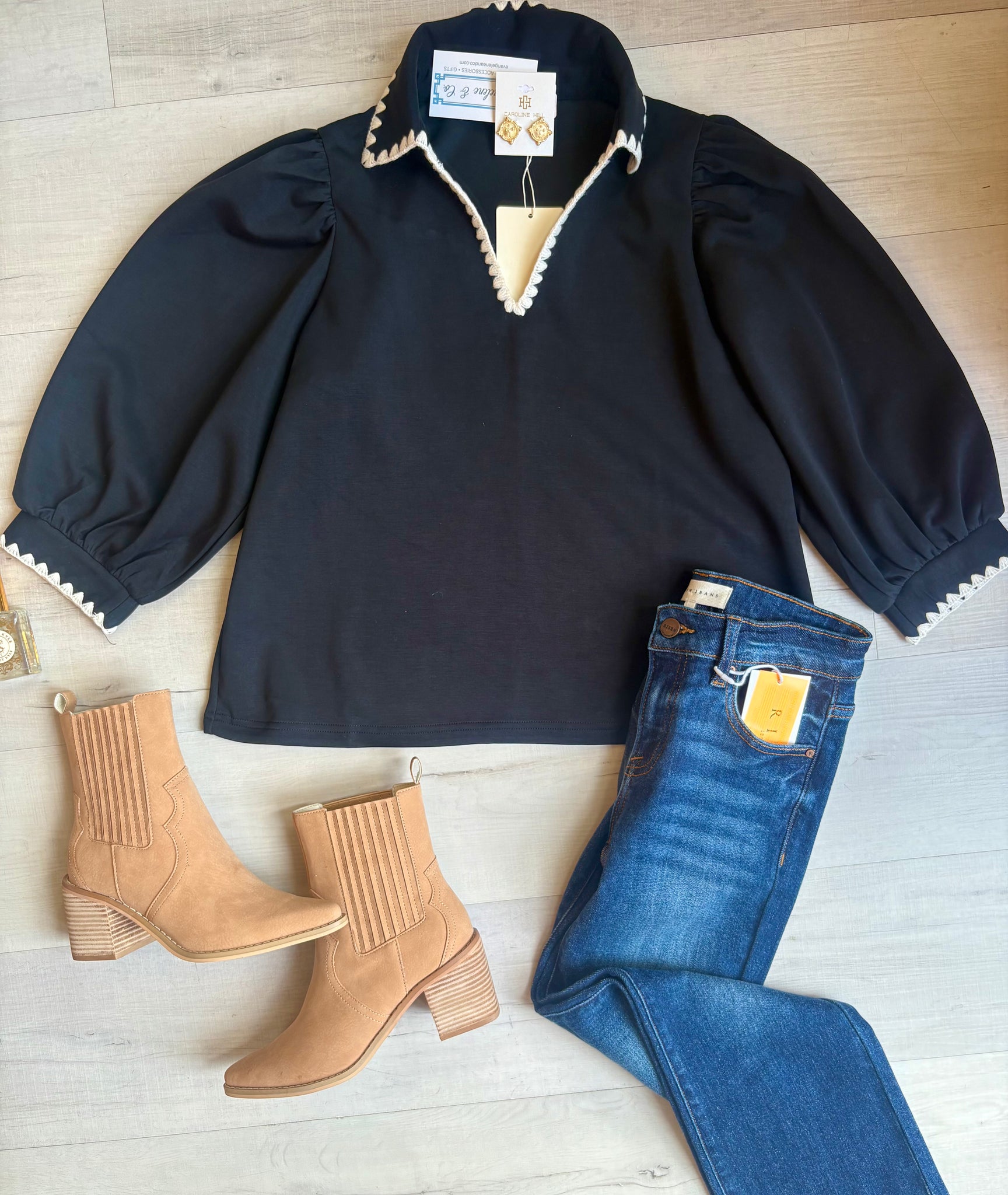 Casual Blk Top W/ Emboridery