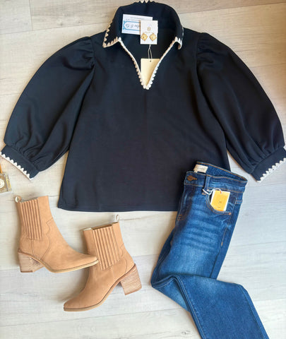 Casual Blk Top W/ Emboridery