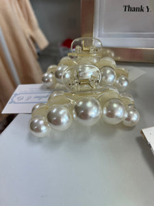 Large Pearl Hair Clip