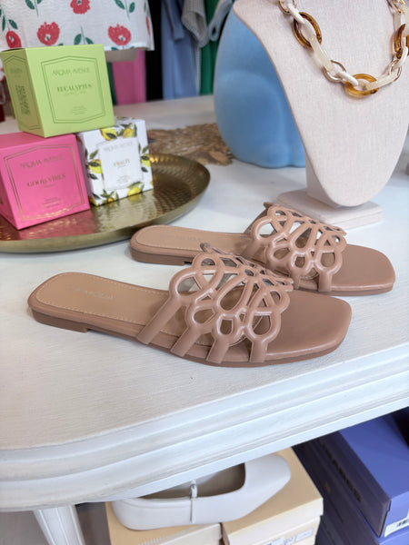 Cayla Flat Cut Out Sandal Camel